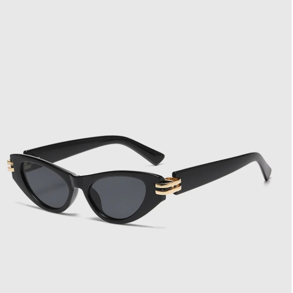 Commense Cat Eye Black Frame Sunglasses
